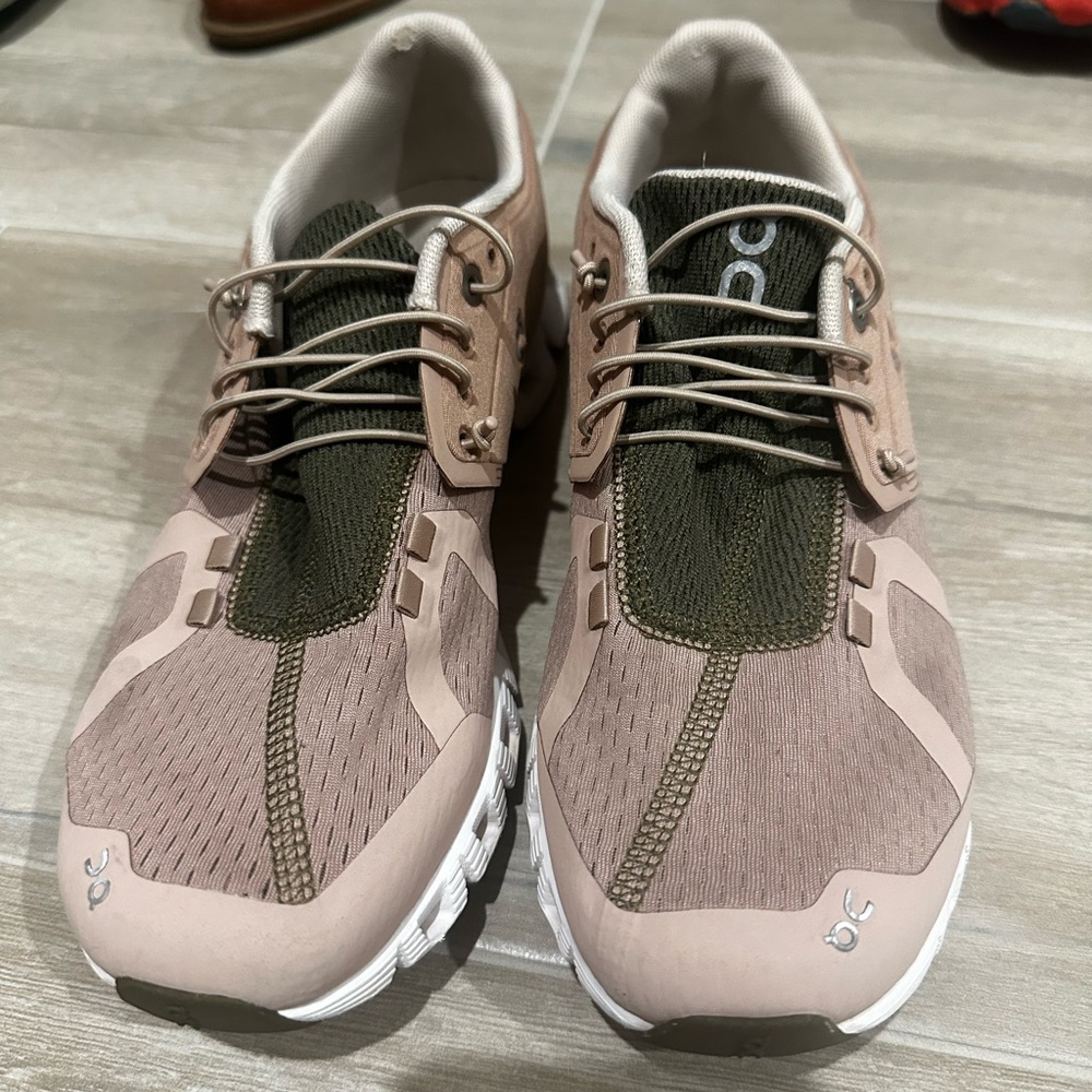 On cloud size 8